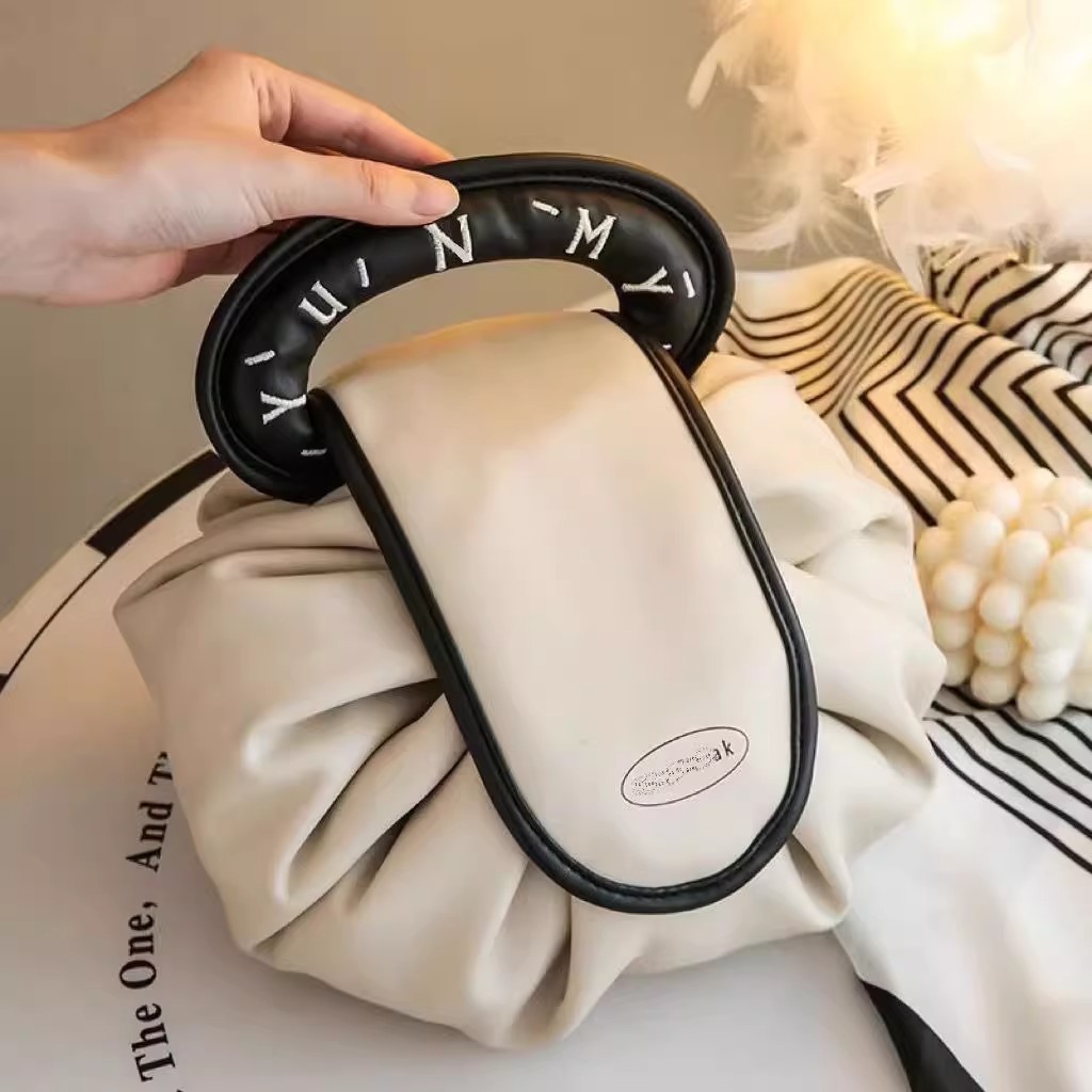レイジー化粧ポーチ レディース 2024年新作 大容量 トラ - Tile Bag Drawstring のレビューと価格