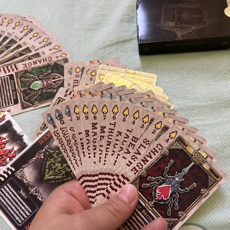 バンダイ仮面ライダーアニメキャラクターの創造的な個性のトラン - Board Game Zoo のレビューと価格