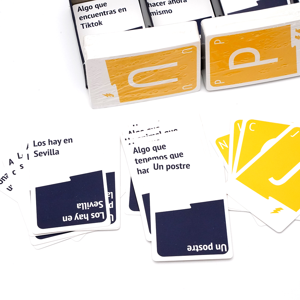 高速単語カードゲーム スピード思考パーティーゲーム 文字マッ - Cooperative Card Game のレビューと価格